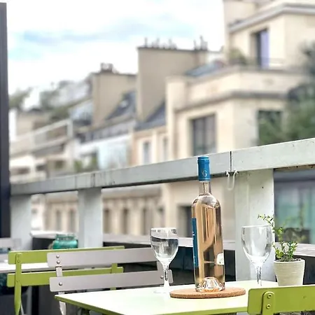 Champs Elysees-belle Terrasse, Luxueux Apartment Paris