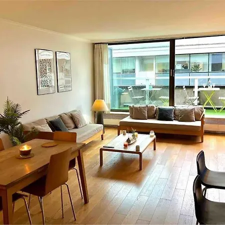 Champs Elysees-belle Terrasse, Luxueux Apartment Paris